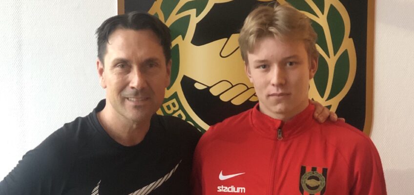Daniel Svensson, 18, skriver kontrakt med FC Nordsjälland