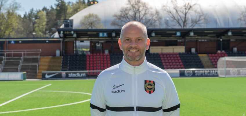 Manuel Lindberg lämnar som klubbdirektör