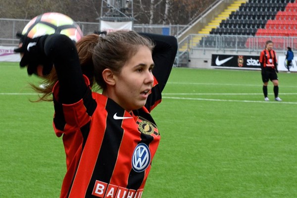 Futsal: Julia Olsson med och håvade in en trea i Fisksätra