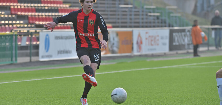 Felix Bennarp fortsätter karriären i Täby FK