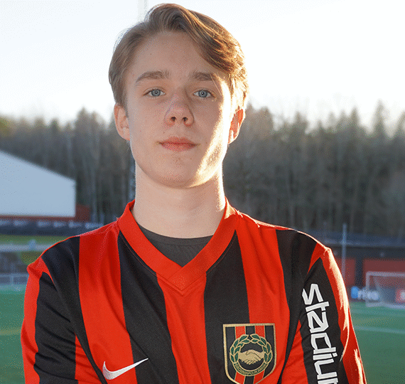 AKADEMI: Lias Kauppi skriver kontrakt